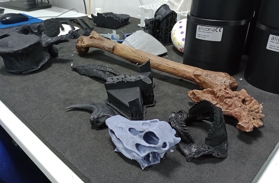 3D printed replicas and custom mounts