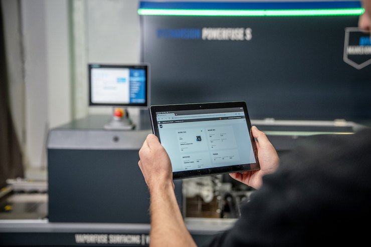 DyeMansion_WorkflowCenter_1.jpg