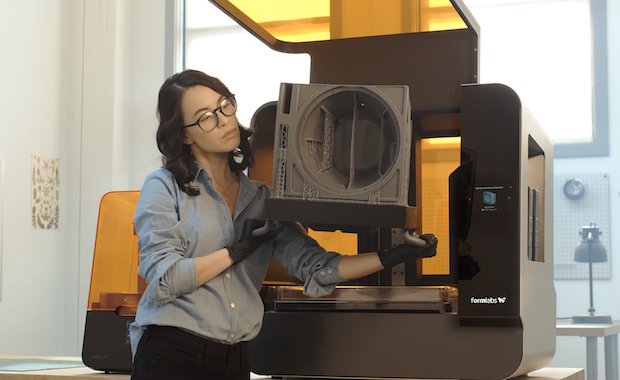 Formlabs Form 3 in use.png