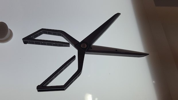 XJet @ formnext scissors